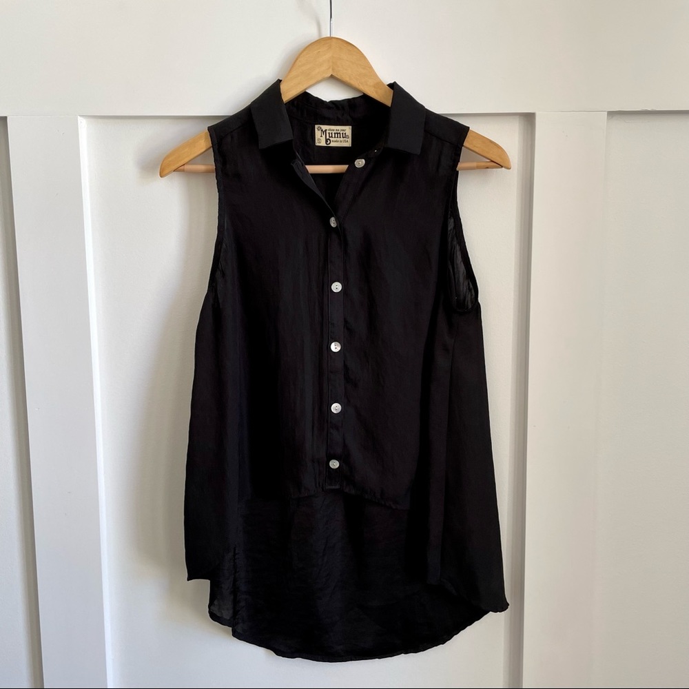 Show Me Your MuMu black sleeveless top